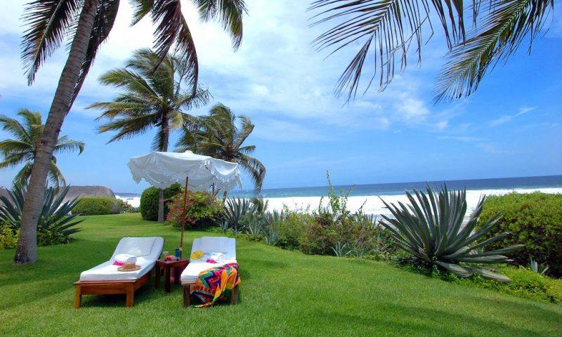 Las Alamandas en Mexico