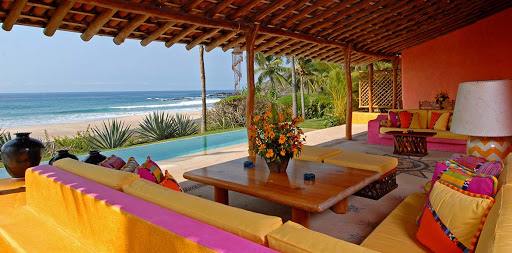 Las Alamandas en Mexico