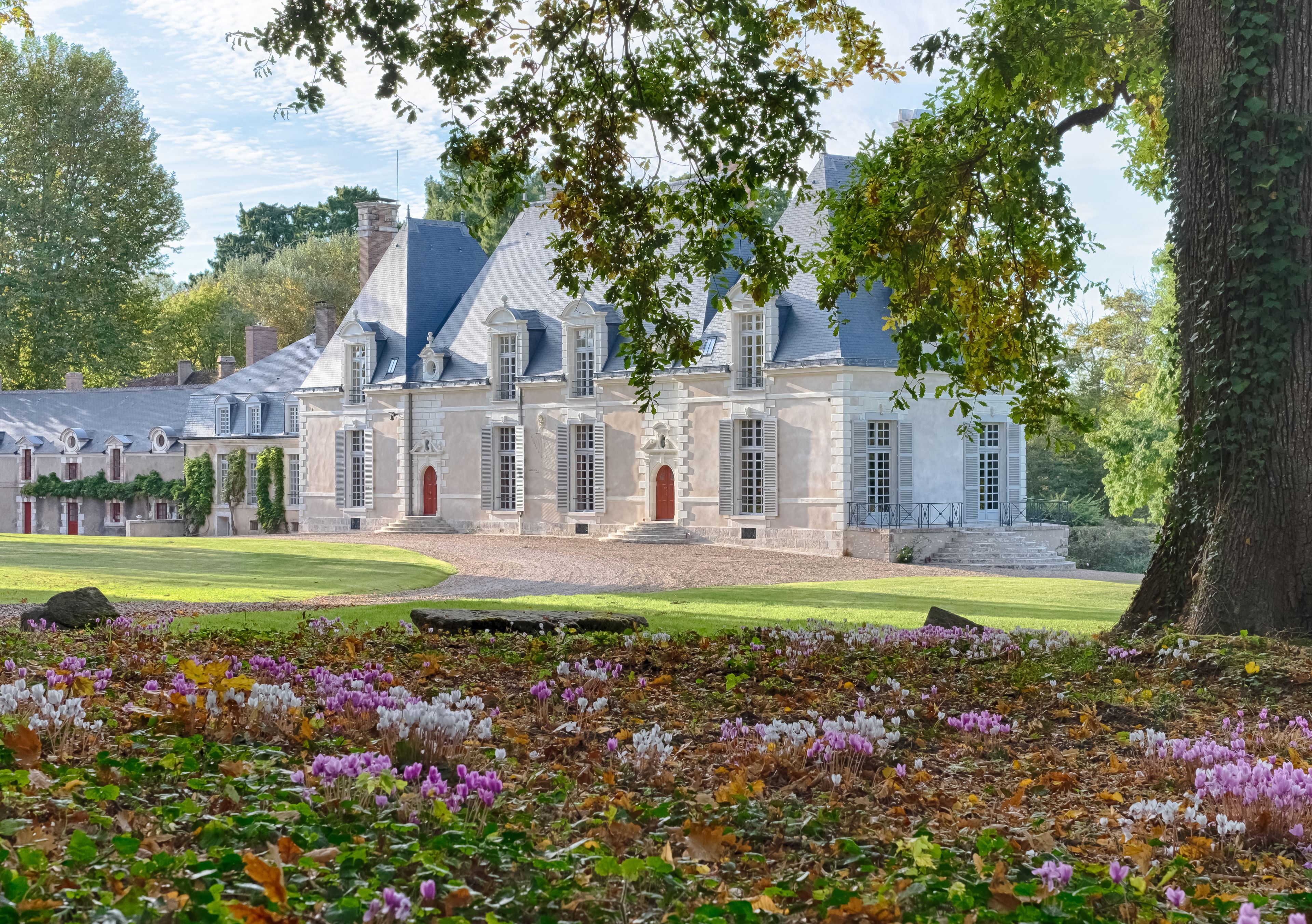Château Des Grotteaux | LAT.40