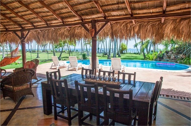 Villa privada en primera línea de playa en Las Terrenas