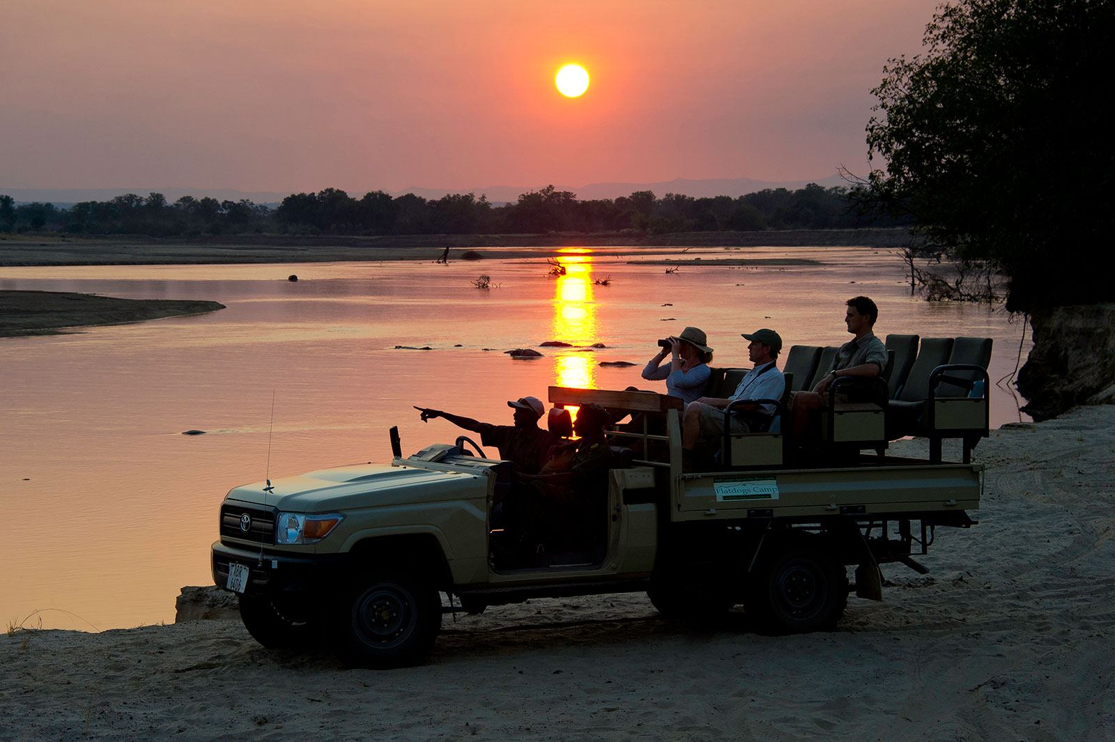 Flatdogs Camp en Luangwa Valley