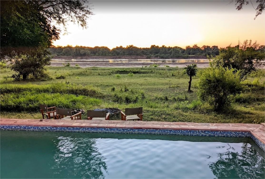 Flatdogs Camp en Luangwa Valley