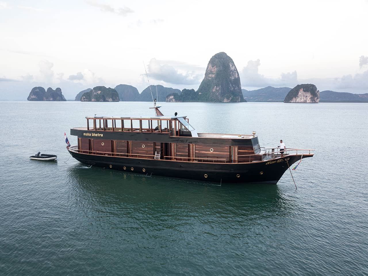 Maha Bhetra Yatch en su destino