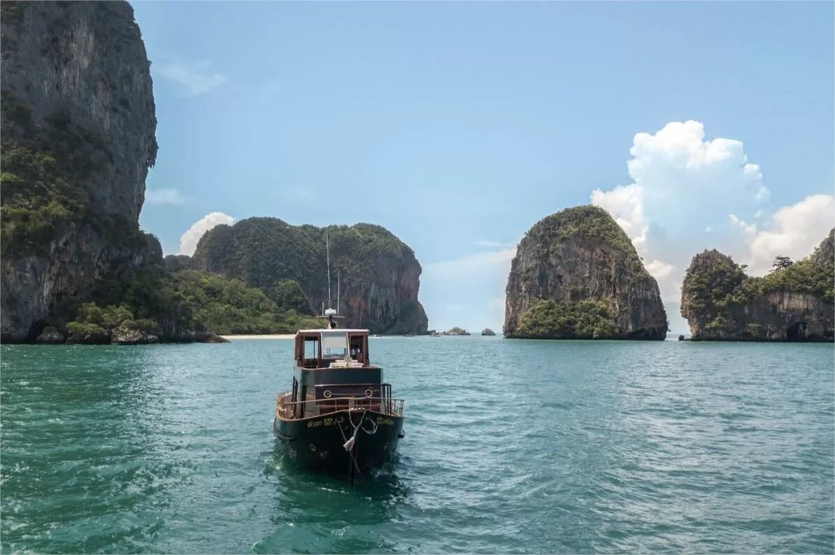 Maha Bhetra Yatch en Thailand