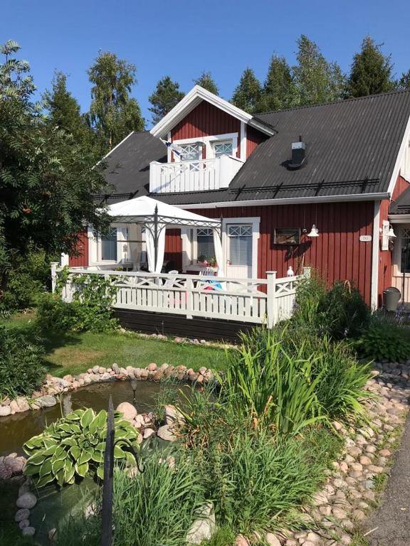 Villa Red House Arctic Circle en Rovaniemi