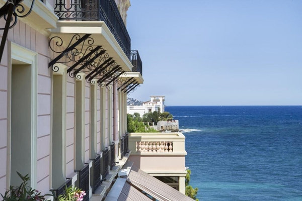  Hotel Royal Riviera en France