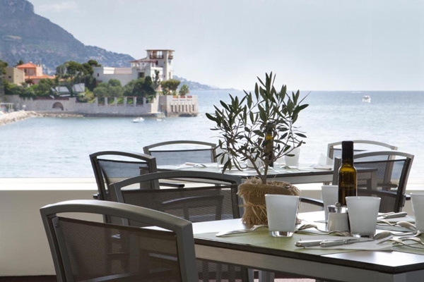  Hotel Royal Riviera en France