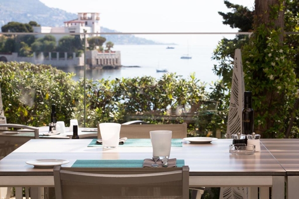  Hotel Royal Riviera en France