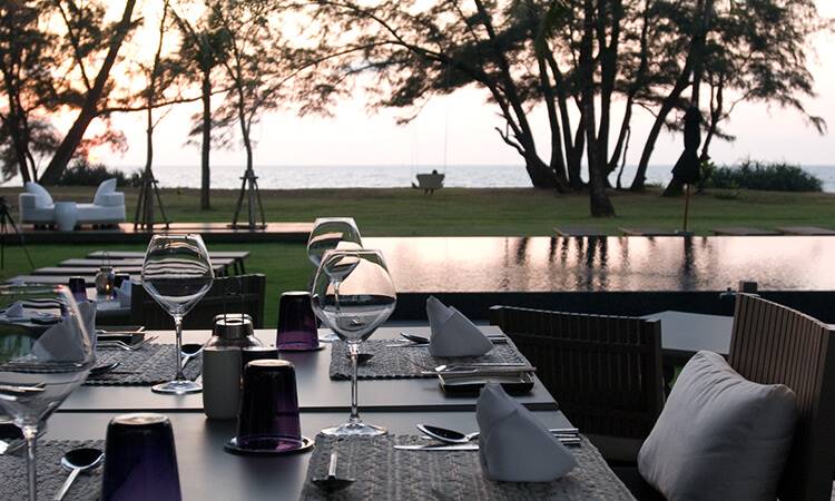 SALA Phuket Mai Khao Beach Resort en Phuket