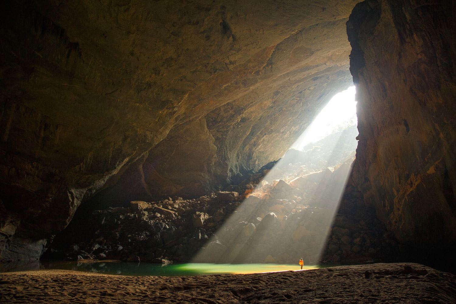 Son Doong | LAT.40
