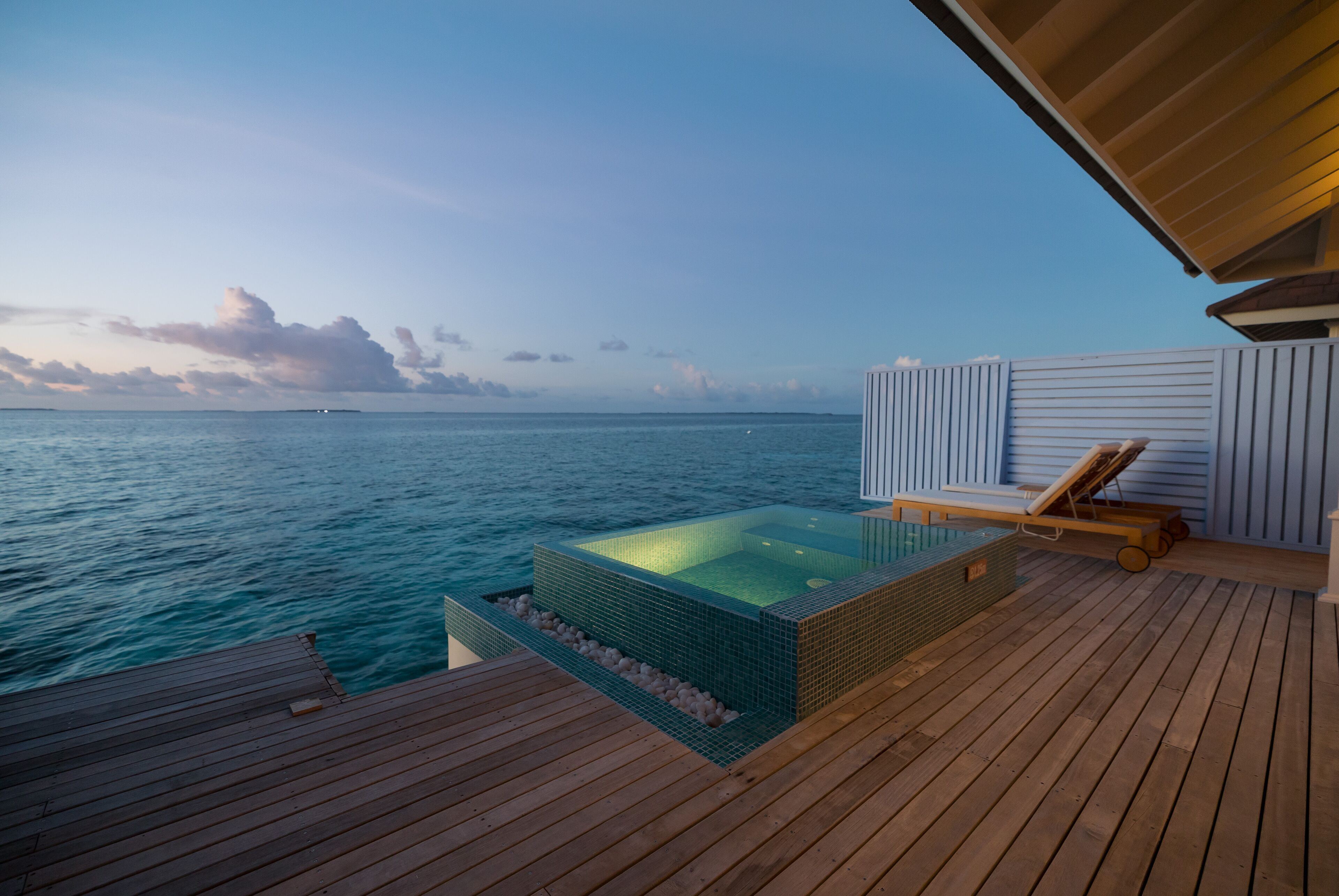 The Standard, Huruvalhi Maldives en Raa Atoll