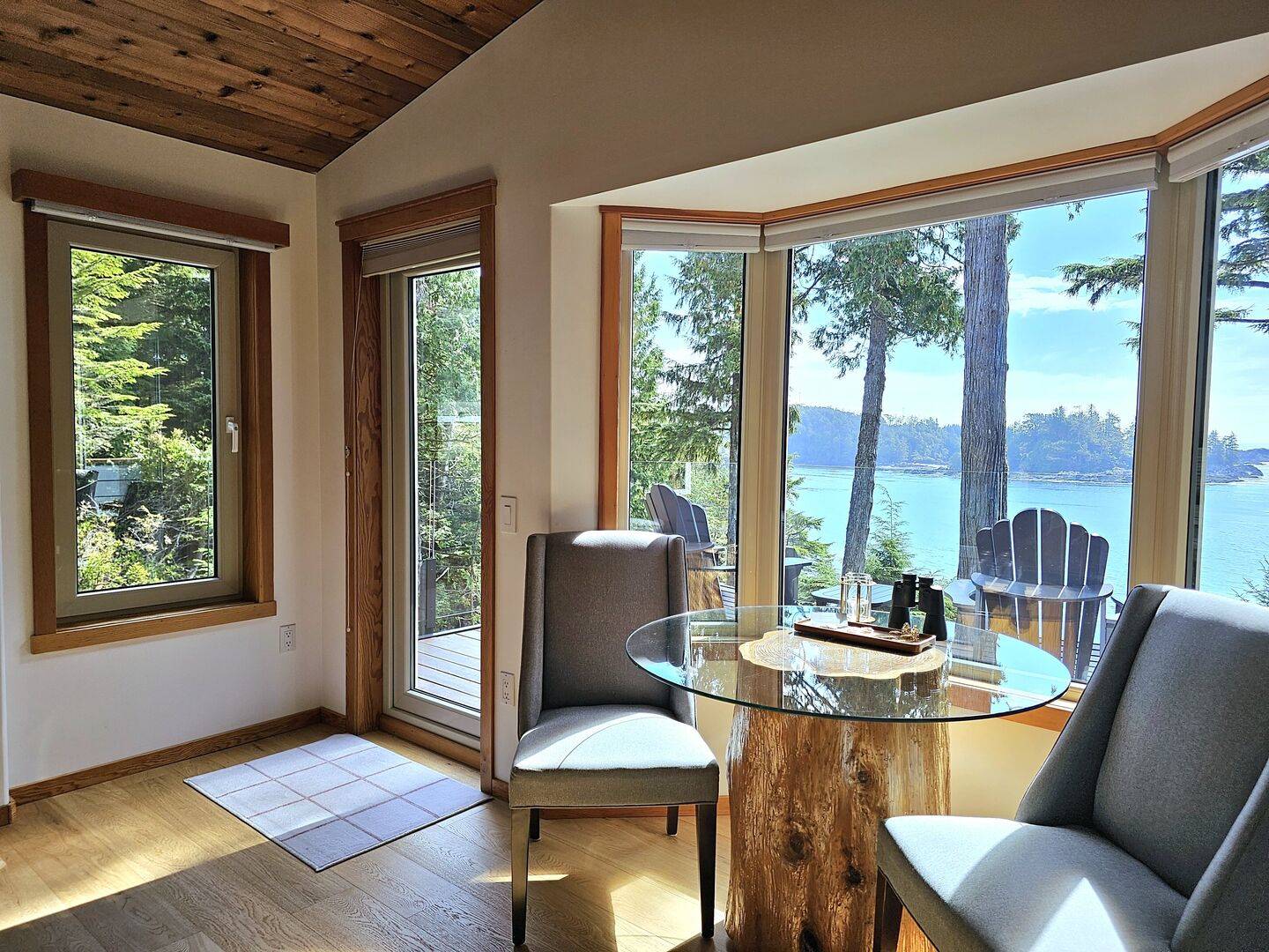 A Snug Harbour Inn en Tofino