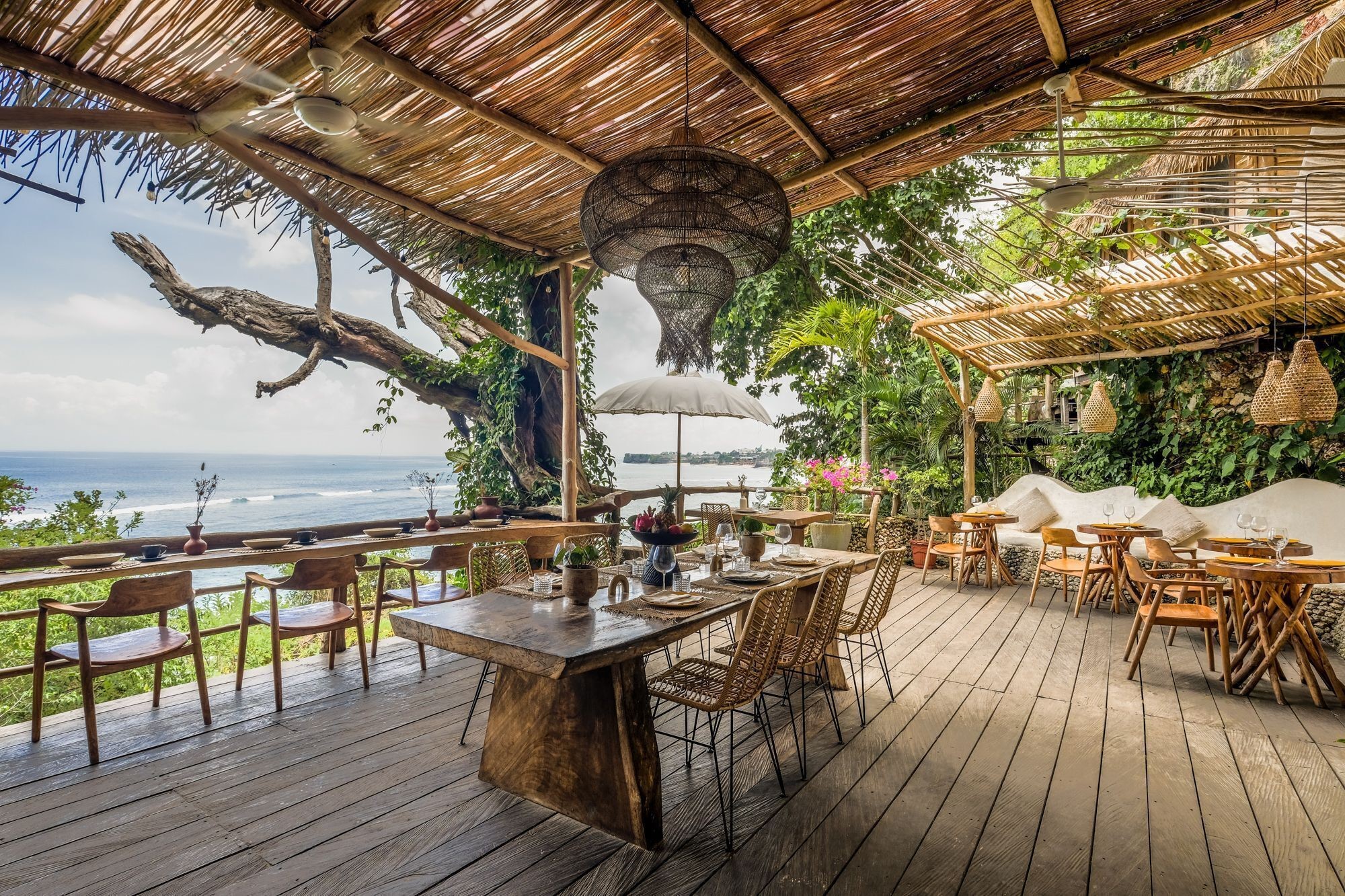 The Korowai en Bali - Uluwatu