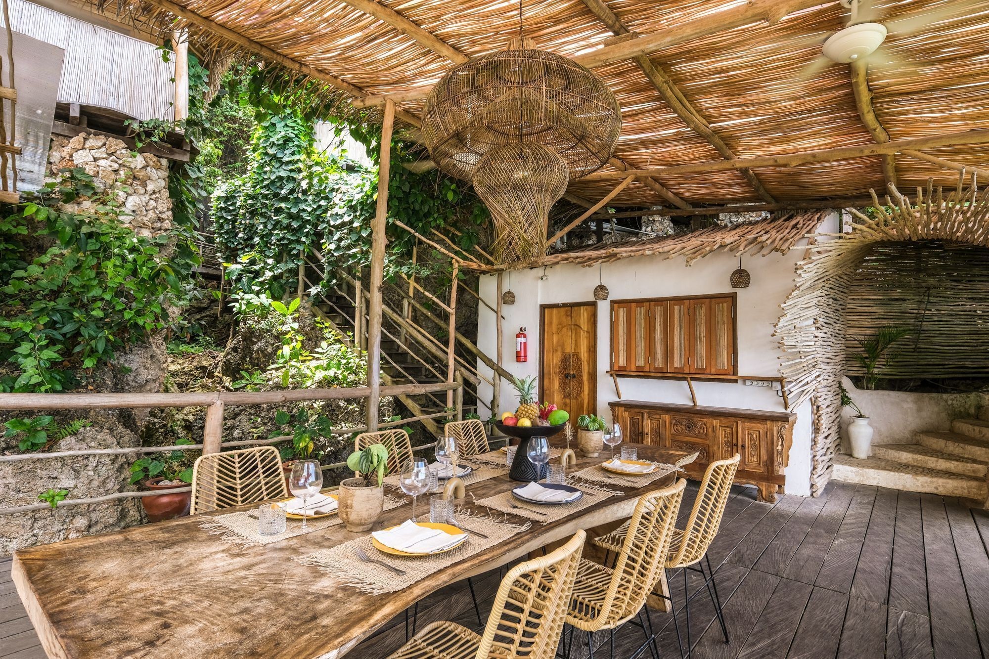 The Korowai en Bali - Uluwatu