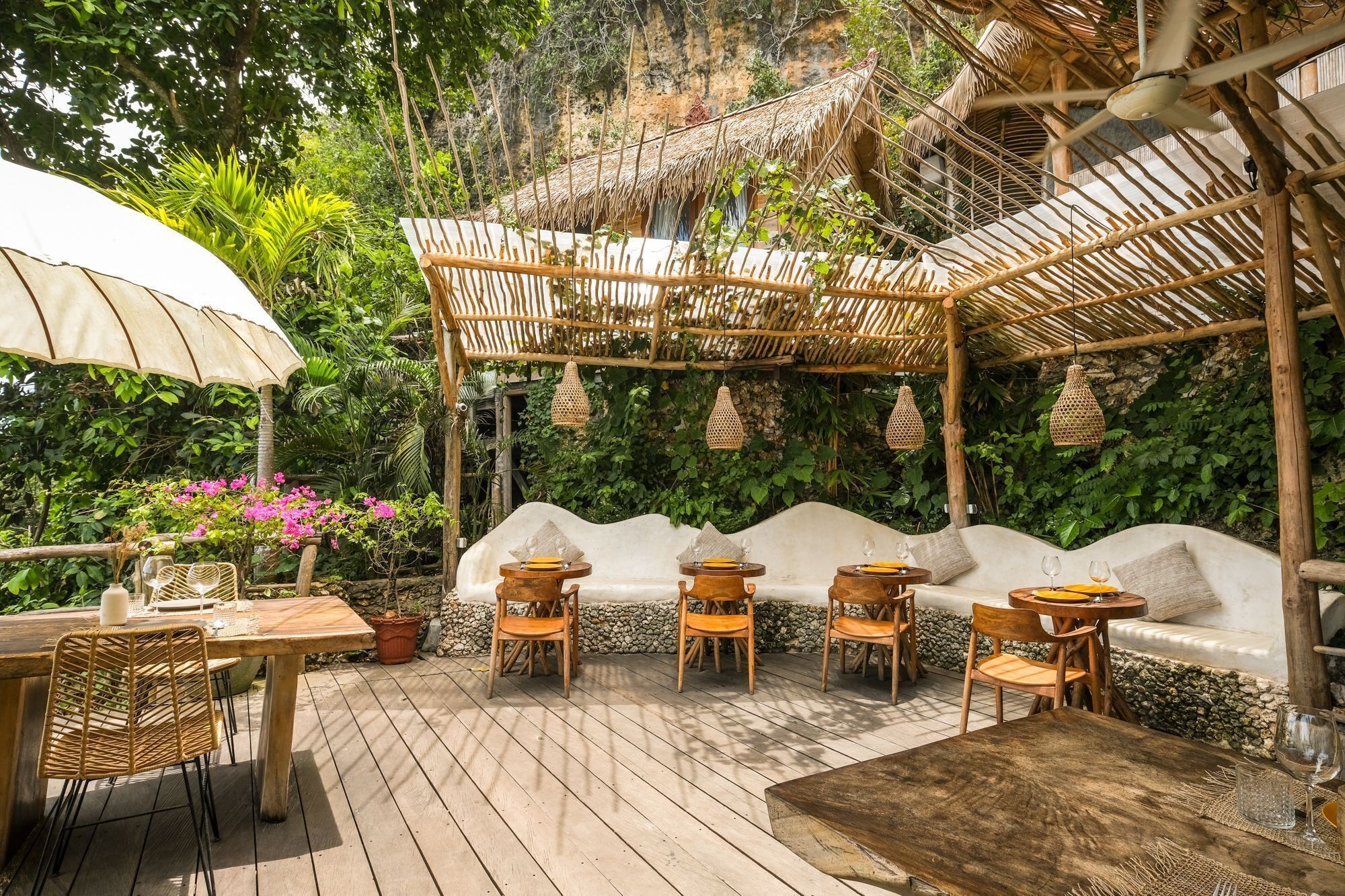 The Korowai en Bali - Uluwatu