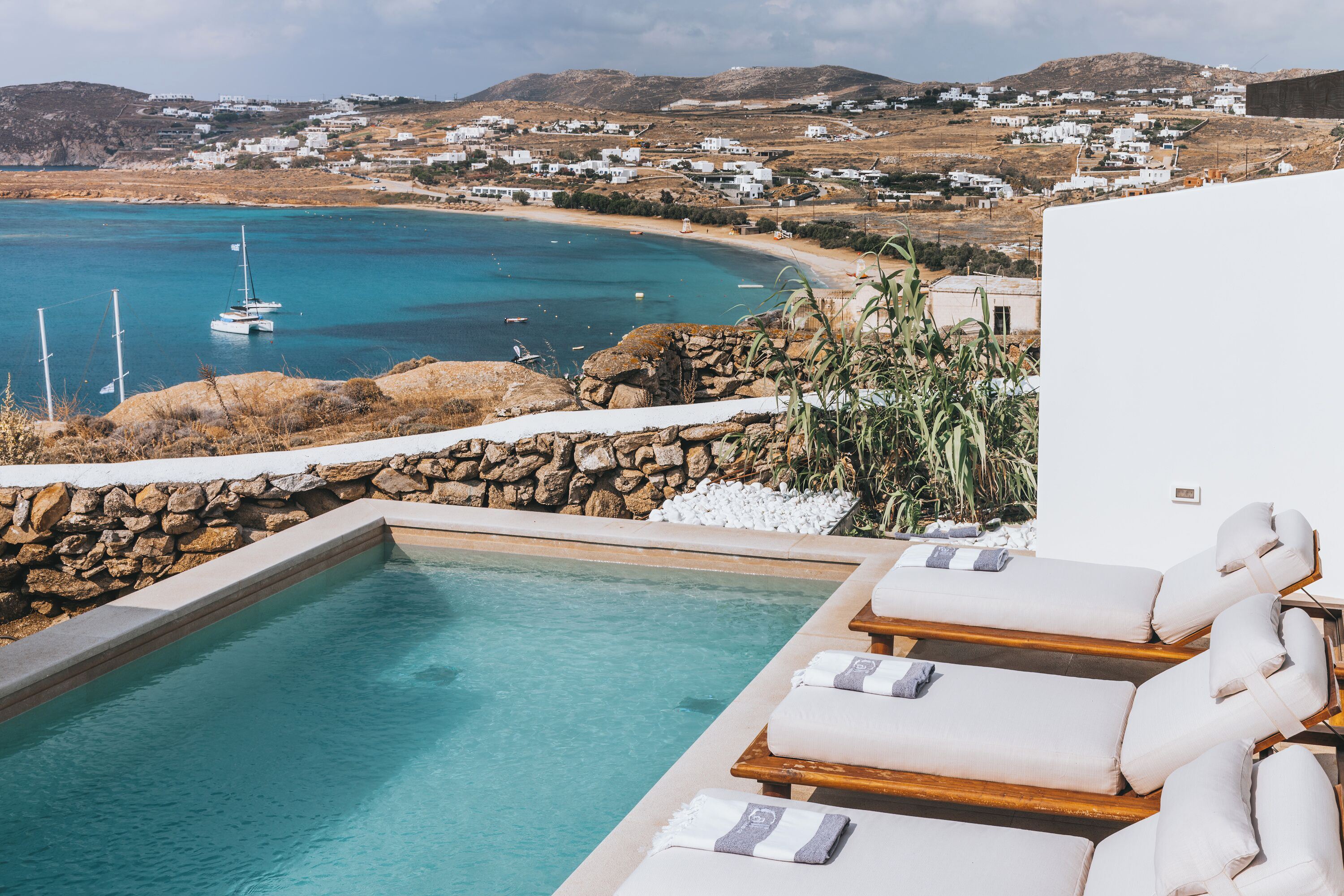 Cali Mykonos | LAT.40