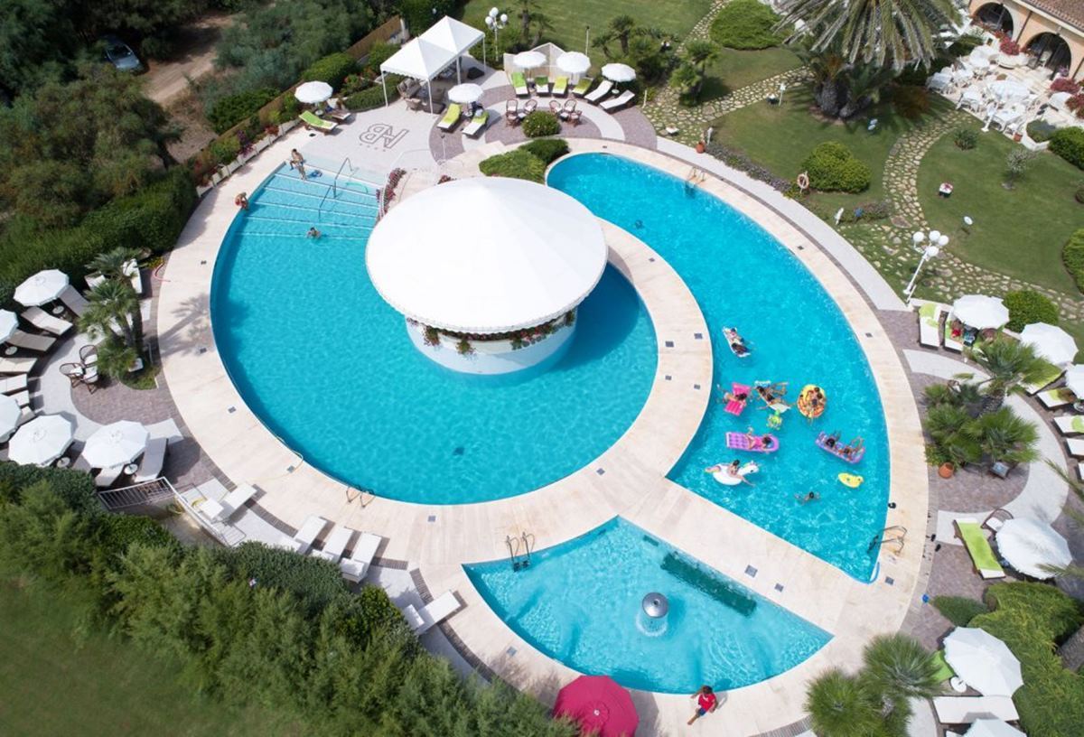 Hotel Baia Di Nora en Cerdeña