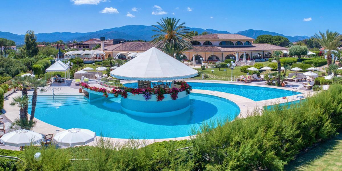 Hotel Baia Di Nora en Cerdeña