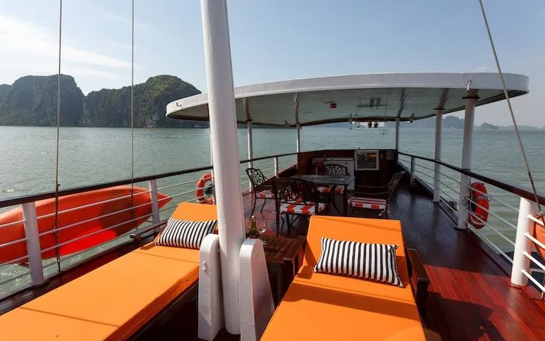 L'Azalee Private Charter en Halong