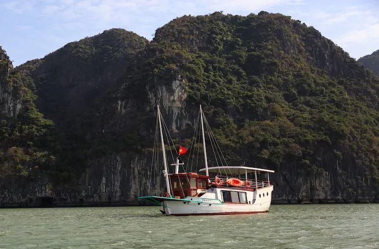 L'Azalee Private Charter en Halong