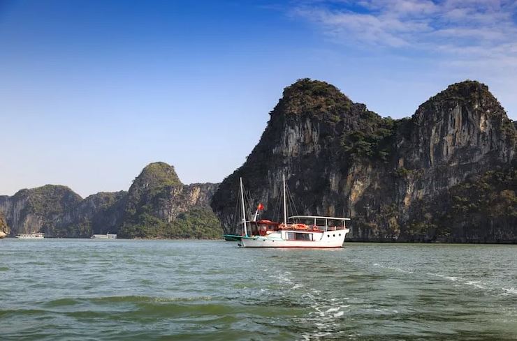 L'Azalee Private Charter en Halong