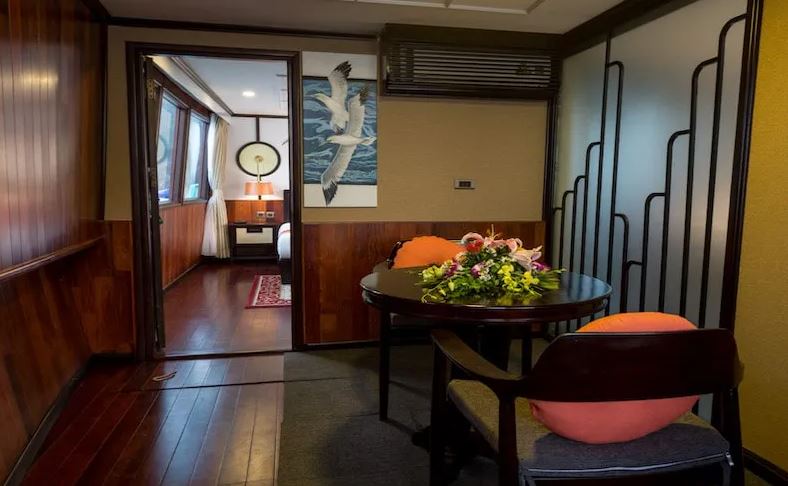 L'Azalee Private Charter en Halong