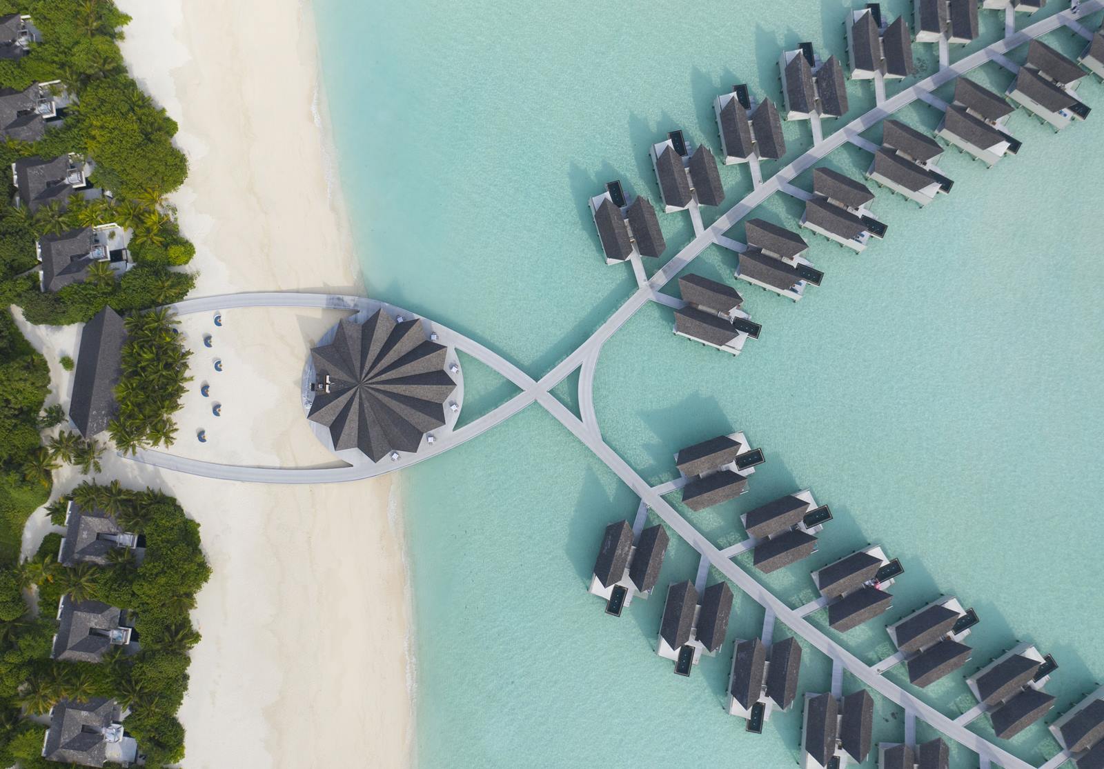 Mövenpick Resort Kuredhivaru Maldives en Noonu Atoll