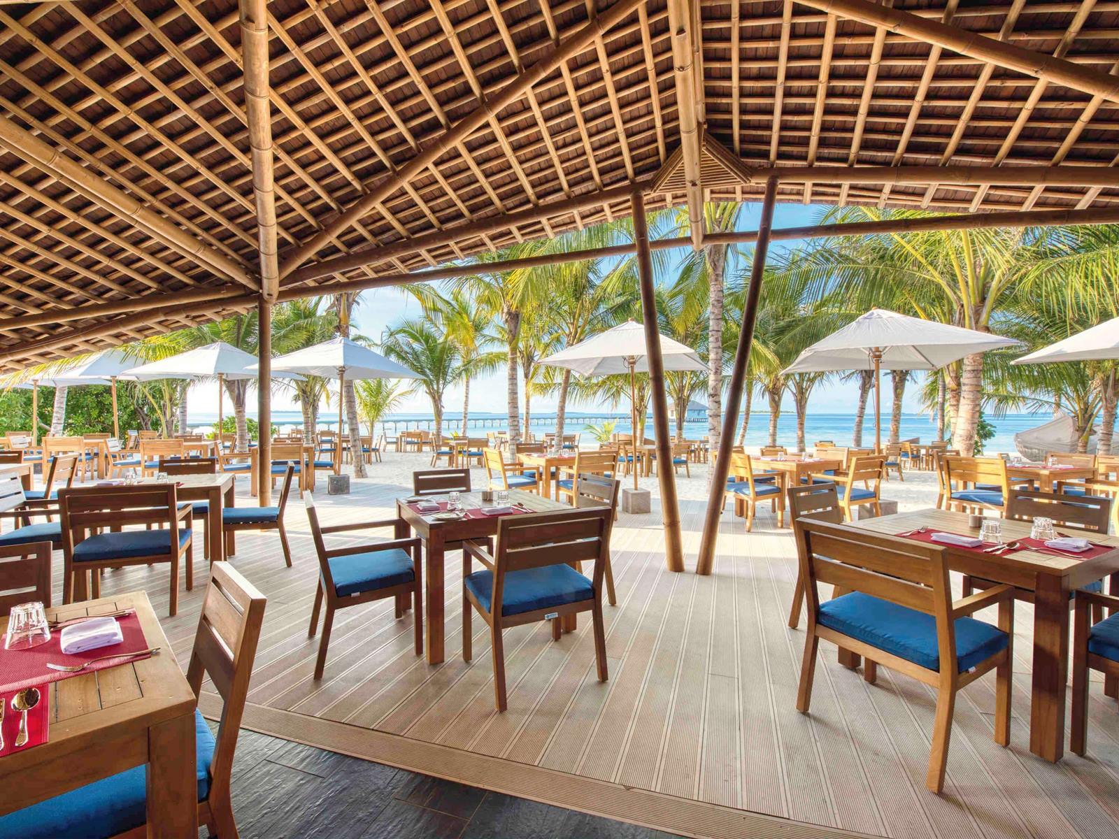Mövenpick Resort Kuredhivaru Maldives en Noonu Atoll