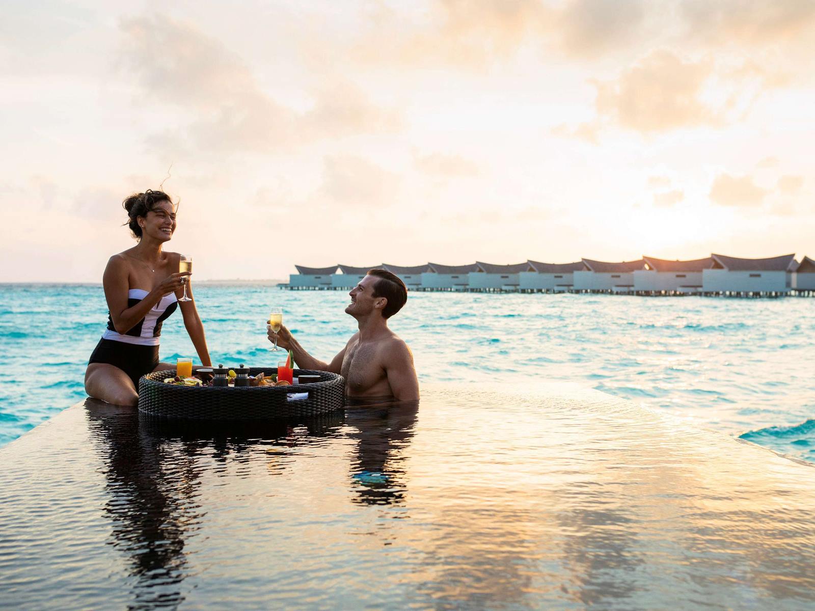 Mövenpick Resort Kuredhivaru Maldives en Noonu Atoll