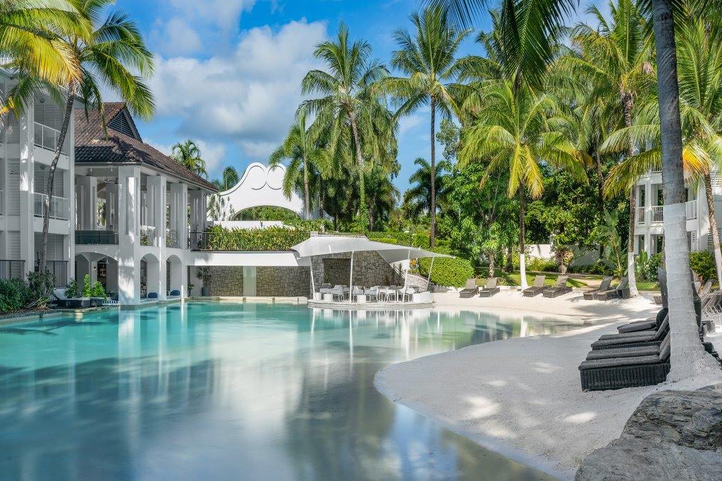 Peppers Beach Club | LAT.40