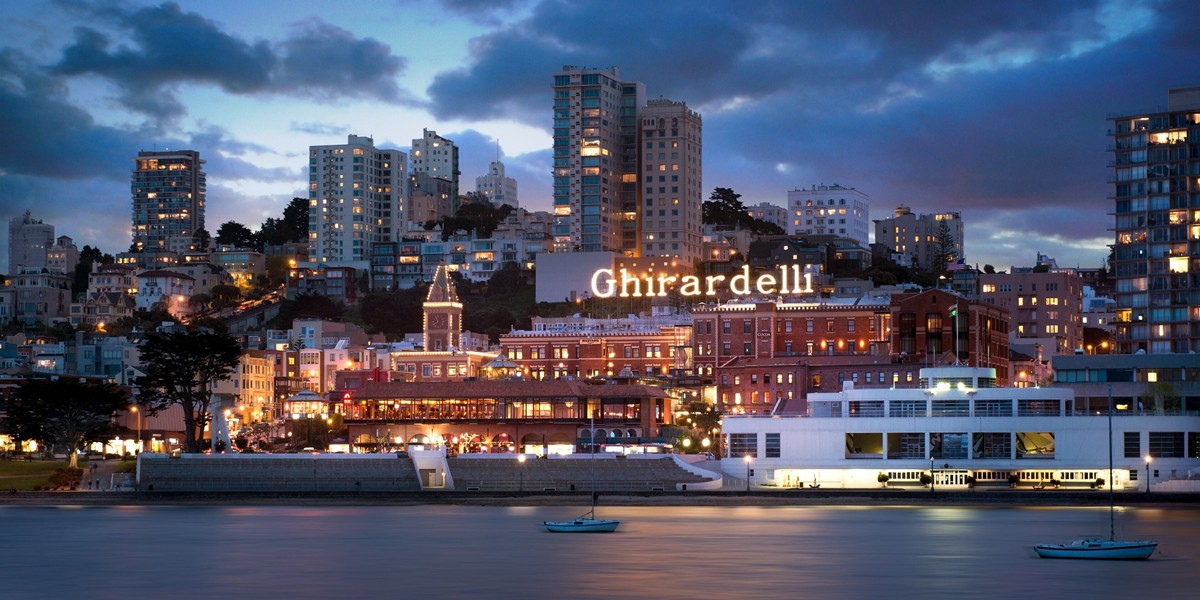 Fairmont Heritage Place, Ghirardelli Square en su destino