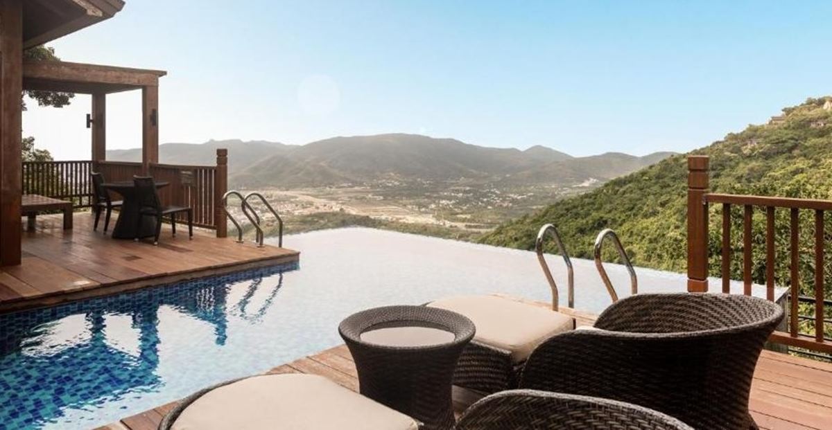 Yalong Bay Earthly Paradise Birds Nest Resort en China