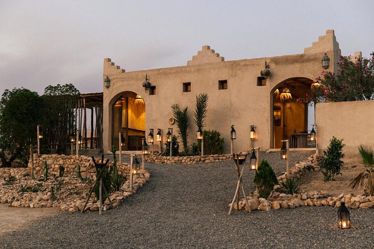 Caravan by Habitas  en Alula