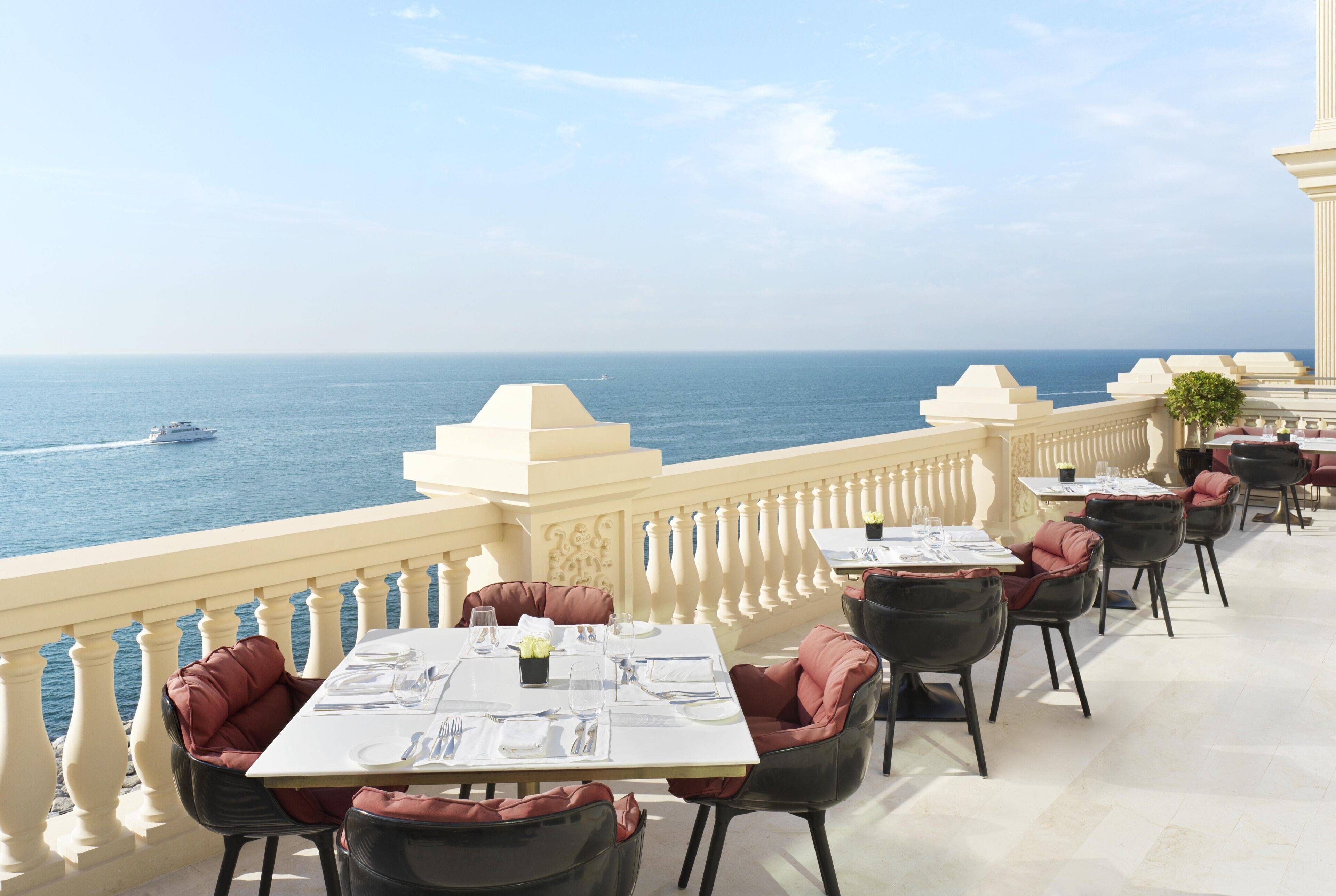Viaje Emiratos Abu Dhabi y Dubai diseñado por LAT.40