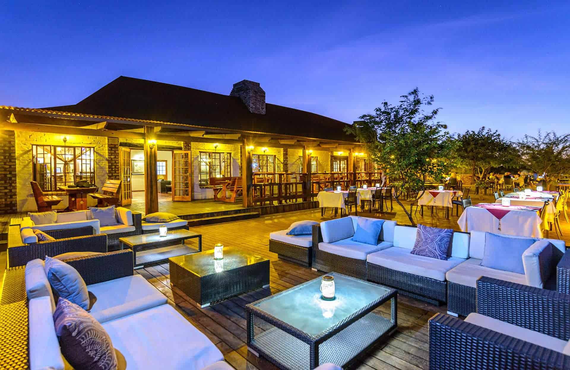 NO - Ethosa Safari Lodge en Etosha Parque Nacional 