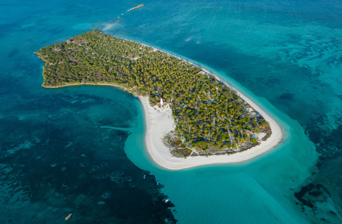 Fanjove Island | LAT.40