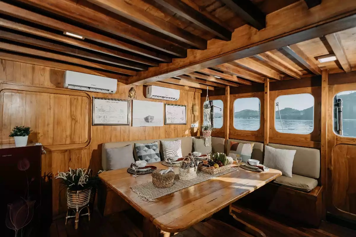 Private Charter Adishree en Komodo