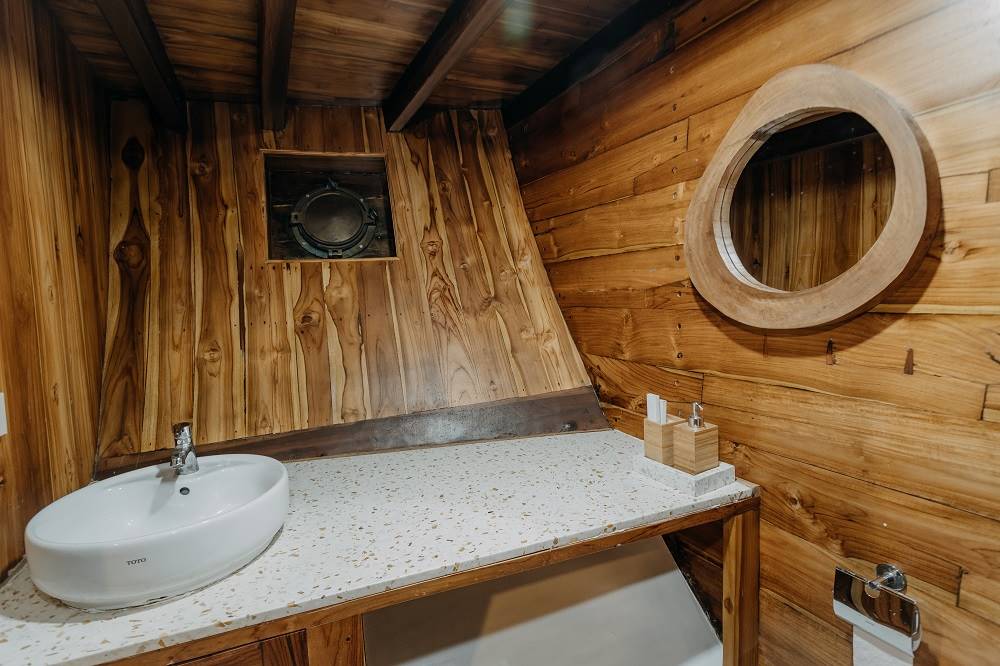 Private Charter Andamani en Komodo