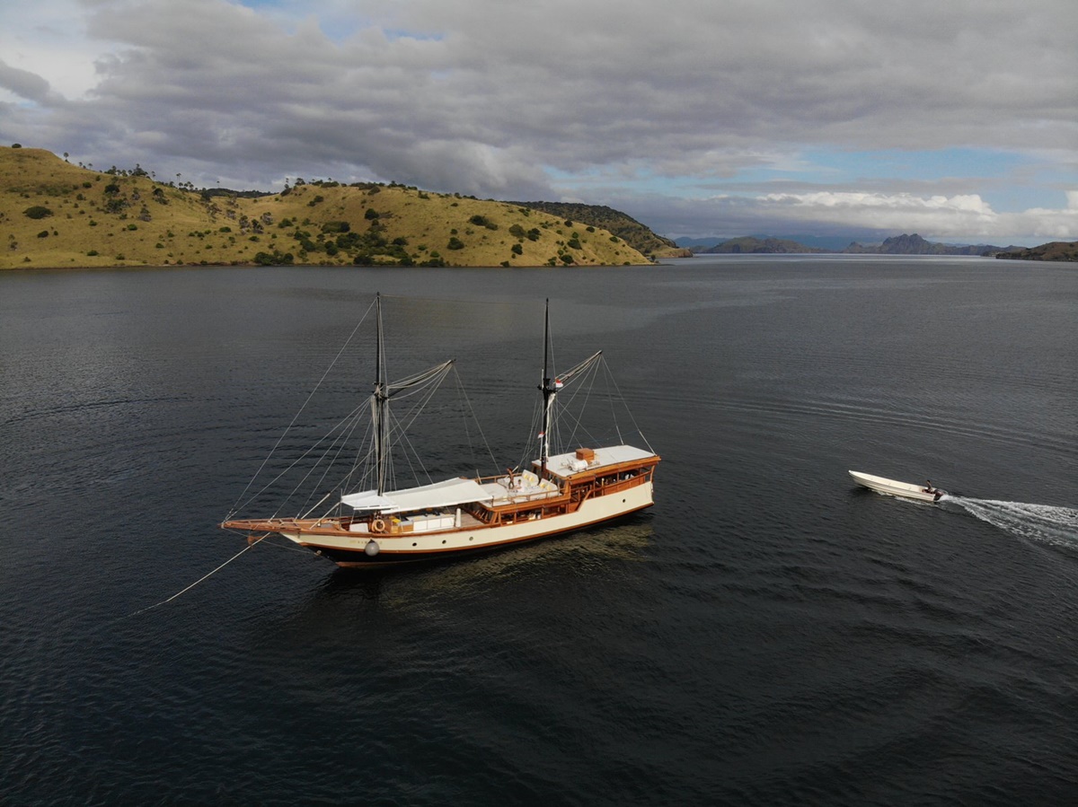 Samara II en Komodo