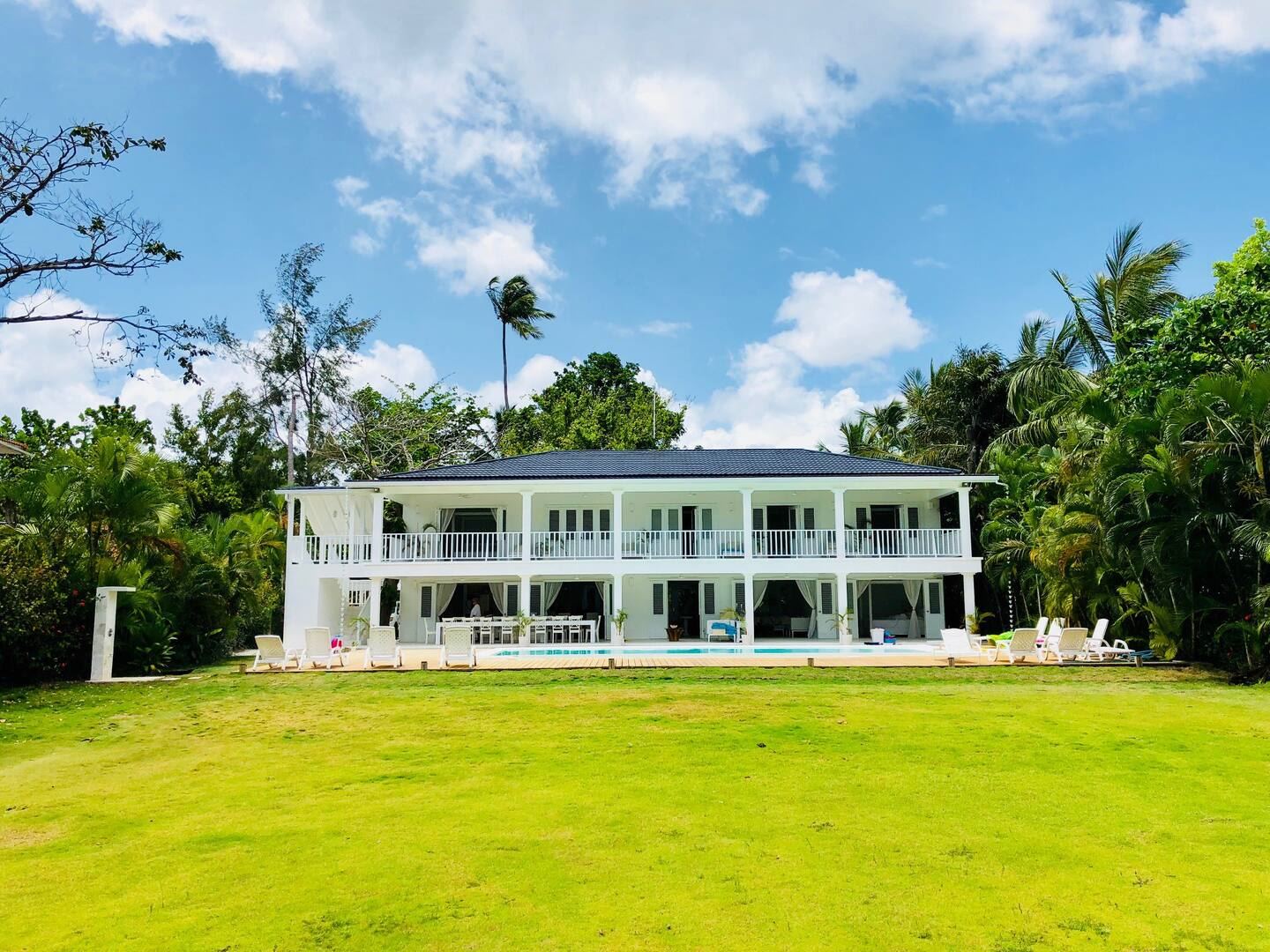 Villa Beachfront en su destino