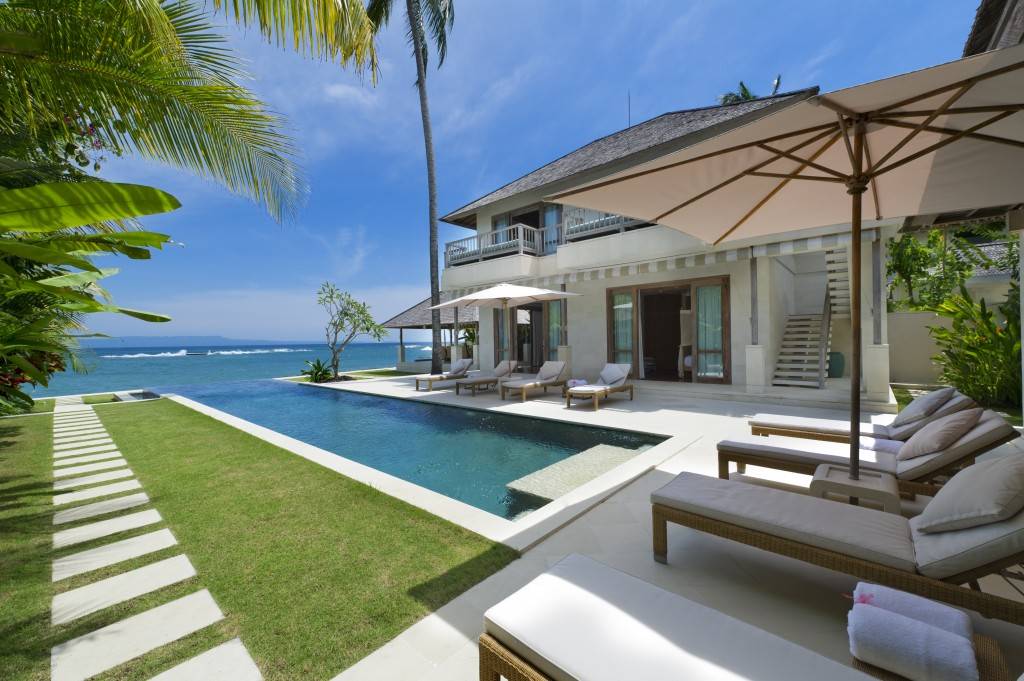 Bakung Beach Villa en su destino