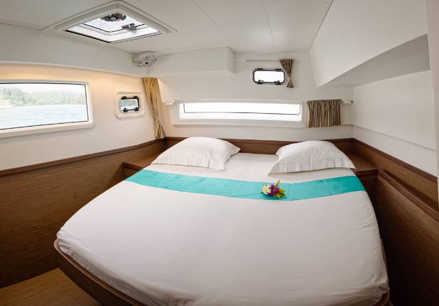 Private Charter Lagoon 42 en Polinesia Francesa