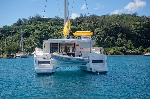 Private Charter Lucia 40 en Polinesia Francesa