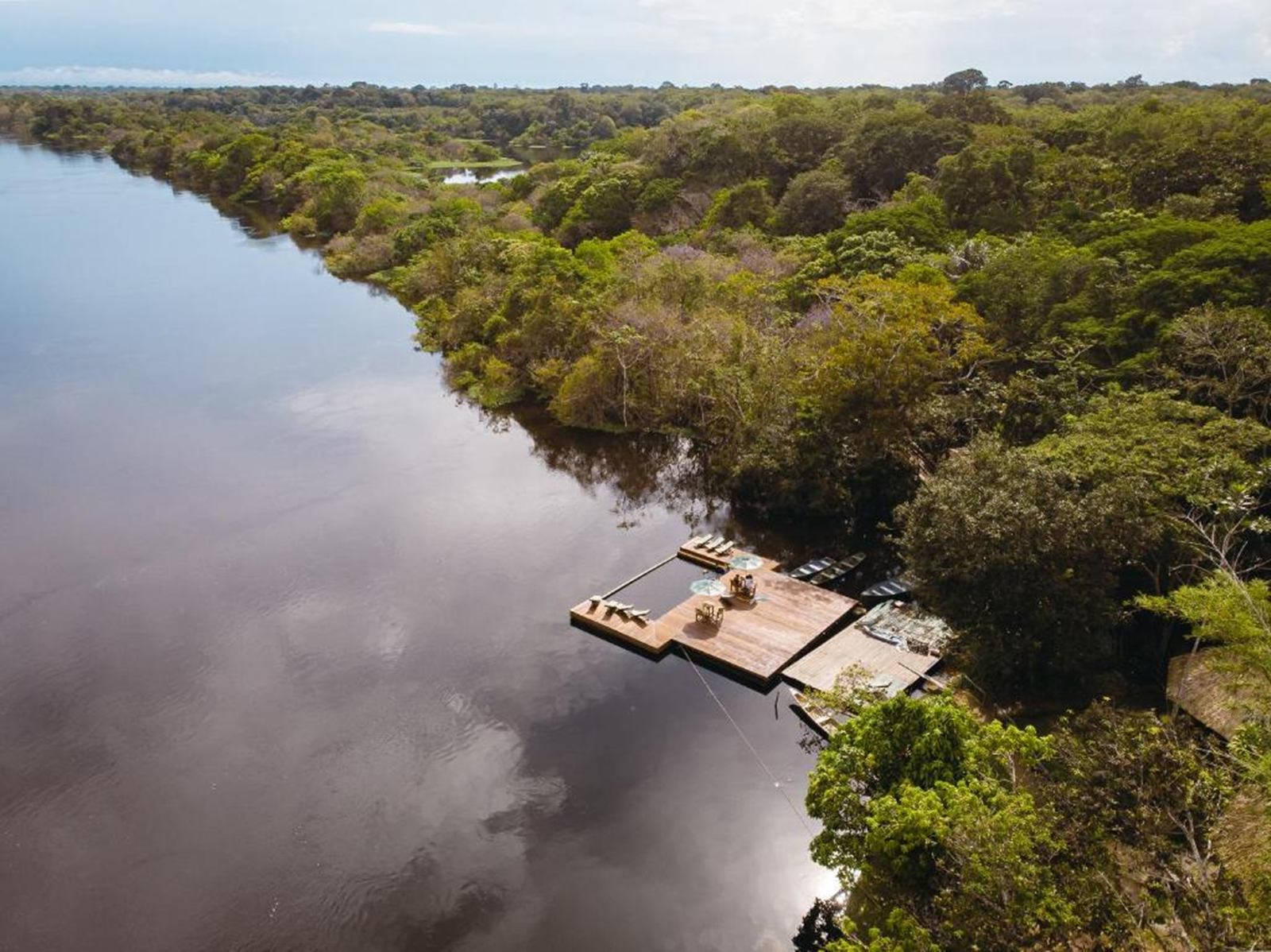 Dolphin Lodge en su destino