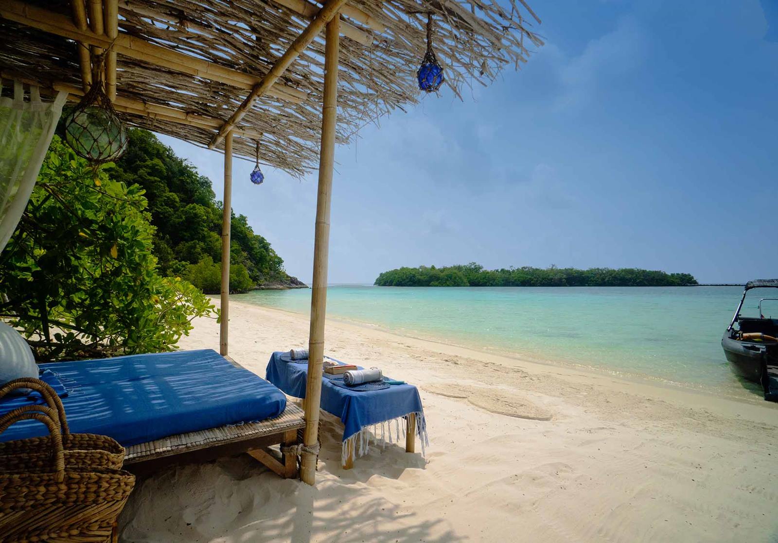 Bawah Private Island en Bawah Island