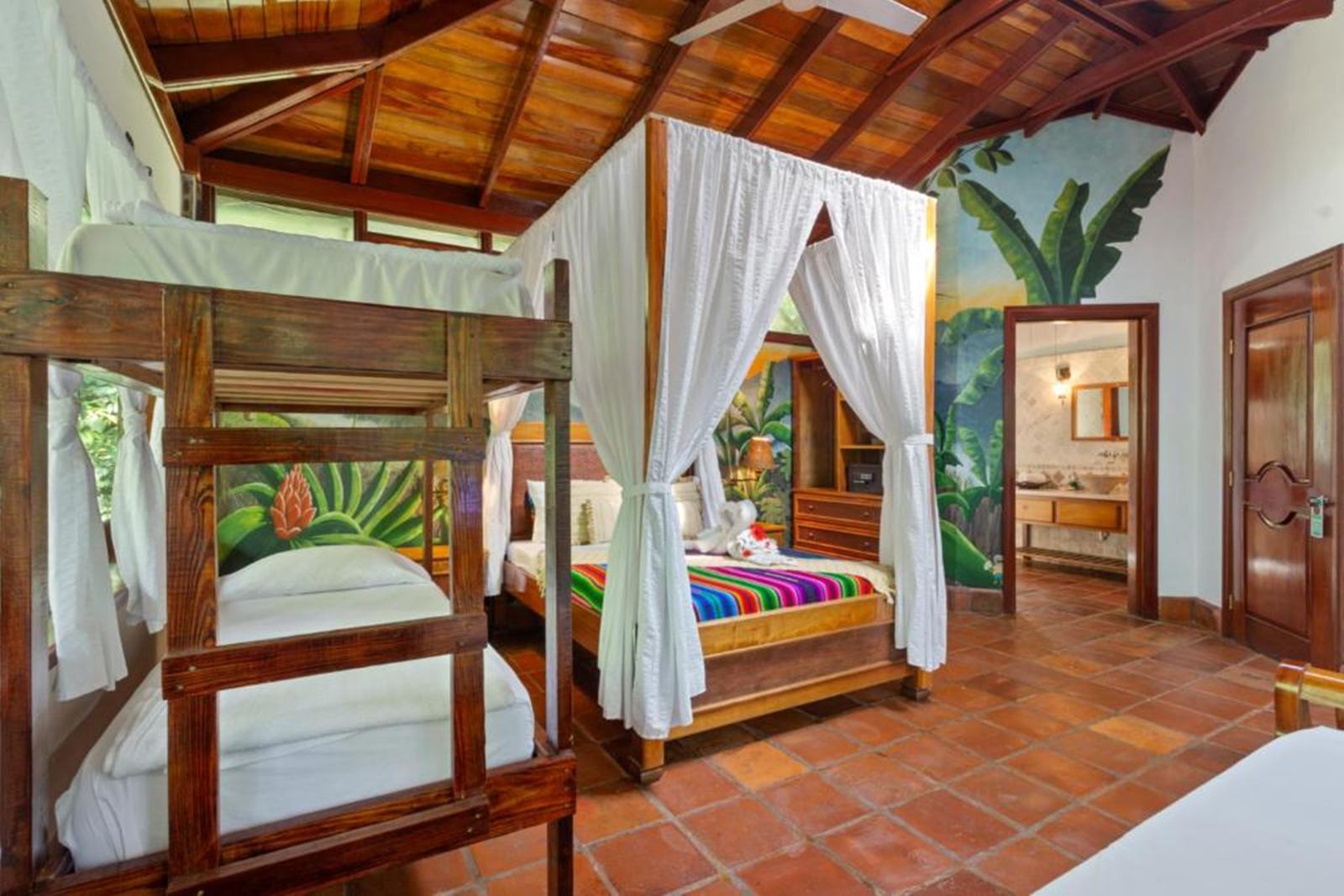 Ian Anderson's Caves Branch Adventure Co en Belize