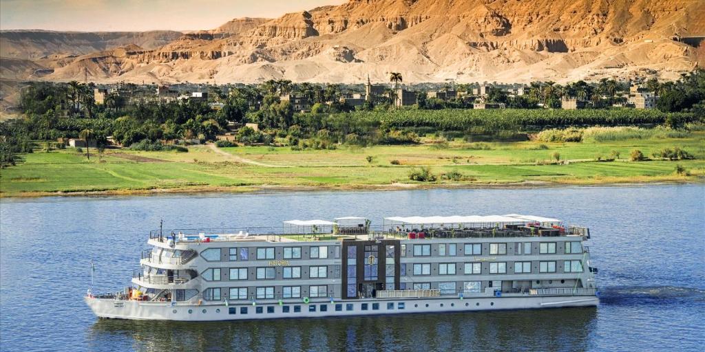 Historia Nile Cruise en su destino