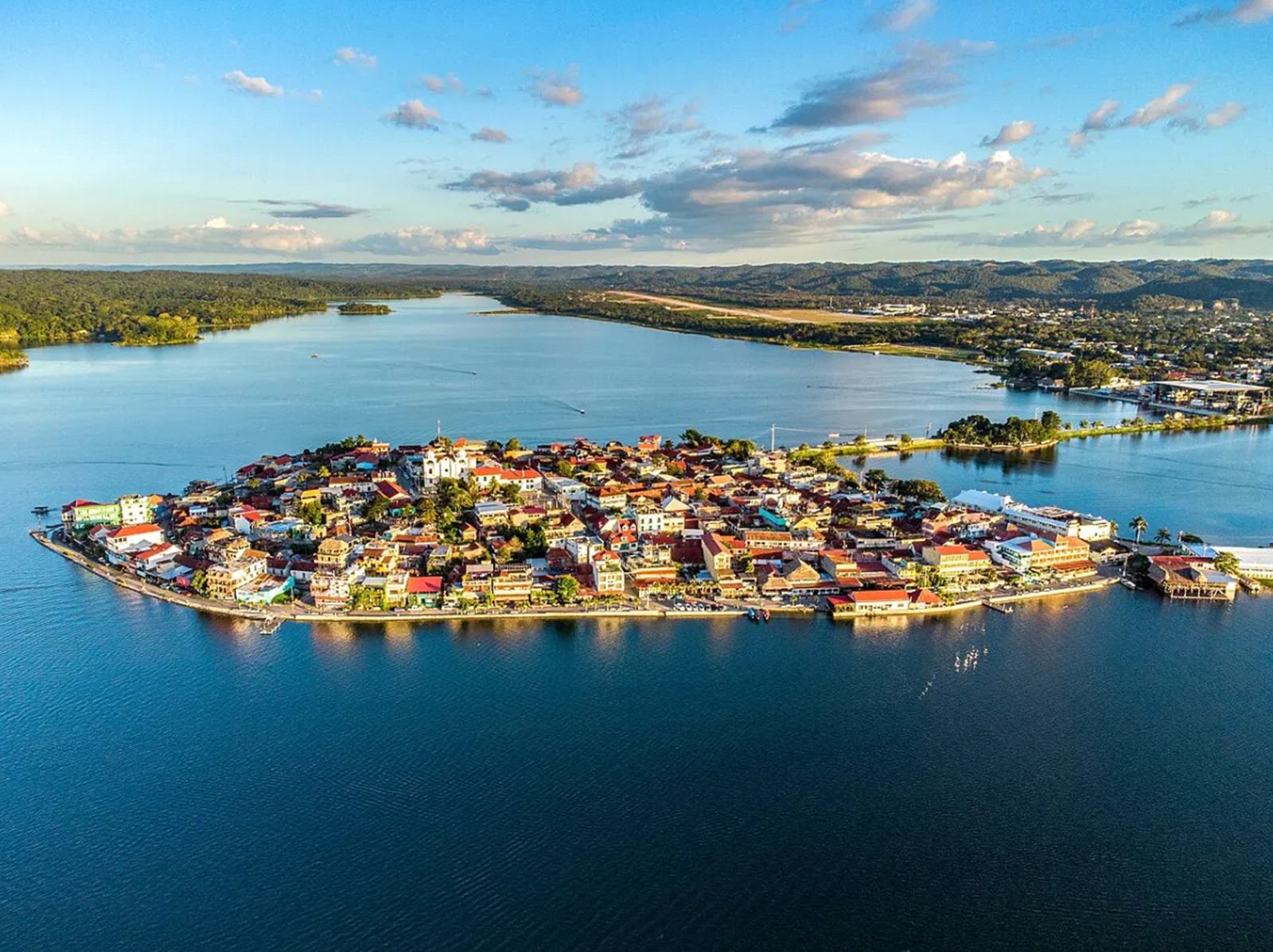 Lago Petén Itzá | LAT.40