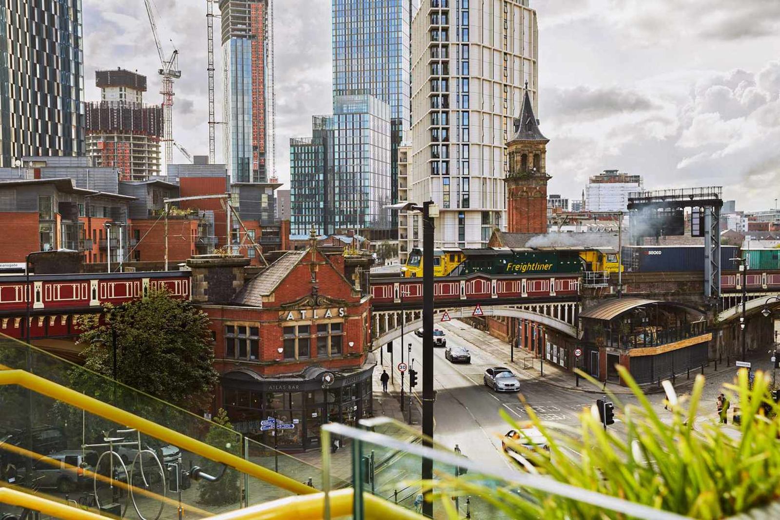 Manchester | LAT.40