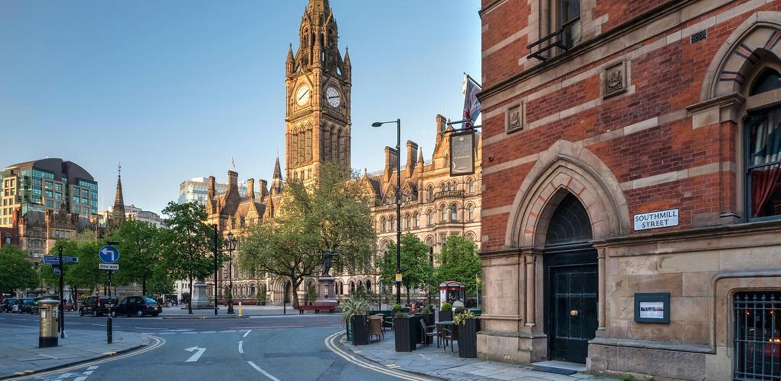 Manchester | LAT.40